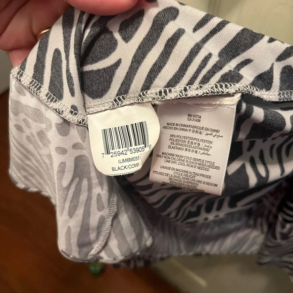 BCBG maxazria black white tan abstract patterned wrap dress long sleeve sm - Picture 9 of 9